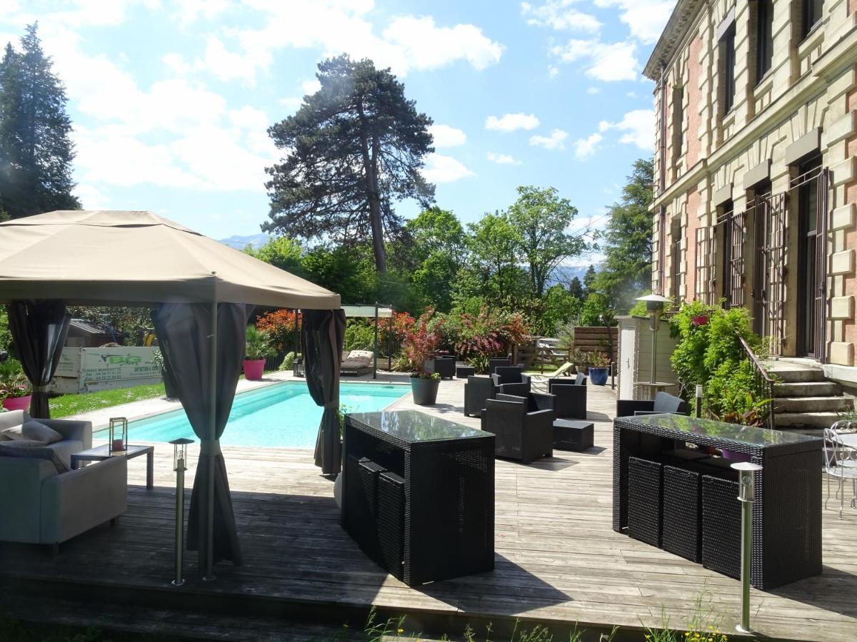 Le Chateau Des Arenes Gières Eksteriør billede